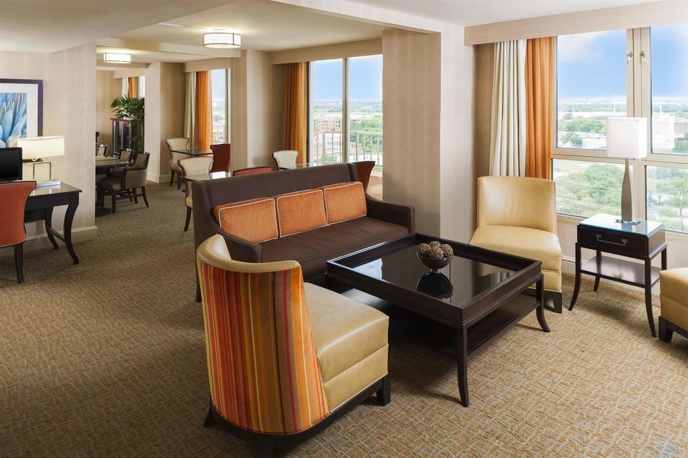 Sheraton Suites Market Center Ντάλλας Εξωτερικό φωτογραφία
