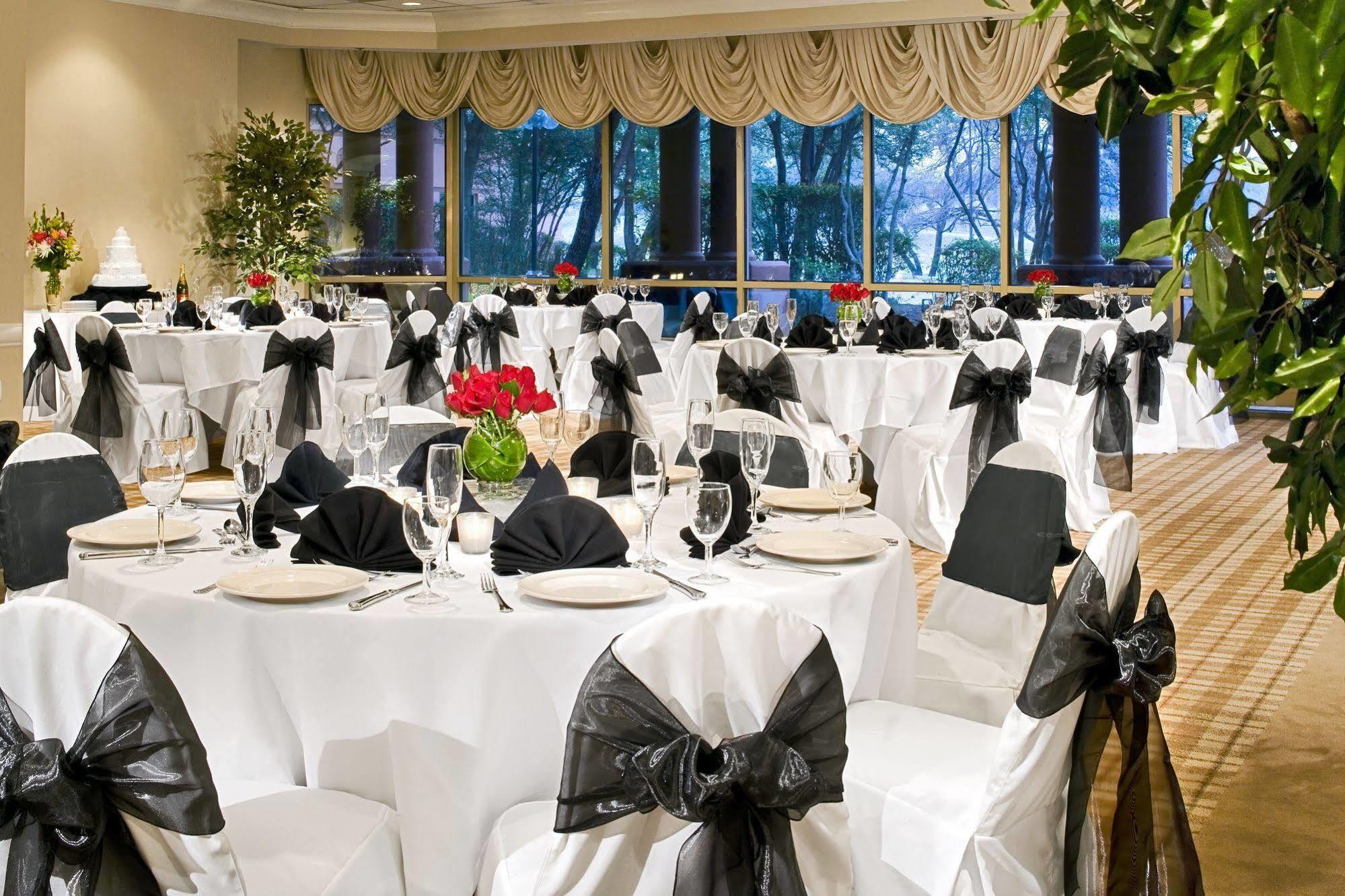 Sheraton Suites Market Center Ντάλλας Εξωτερικό φωτογραφία